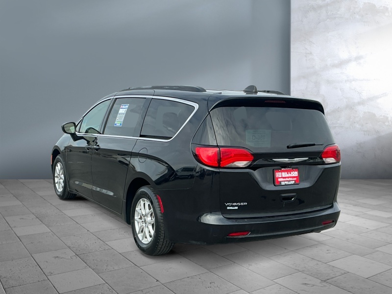 2021 Chrysler Voyager