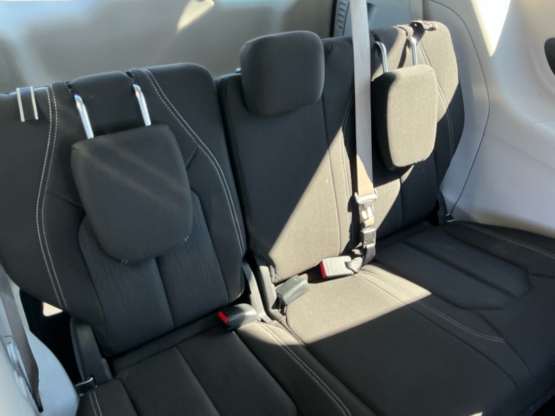 2022 Chrysler Voyager