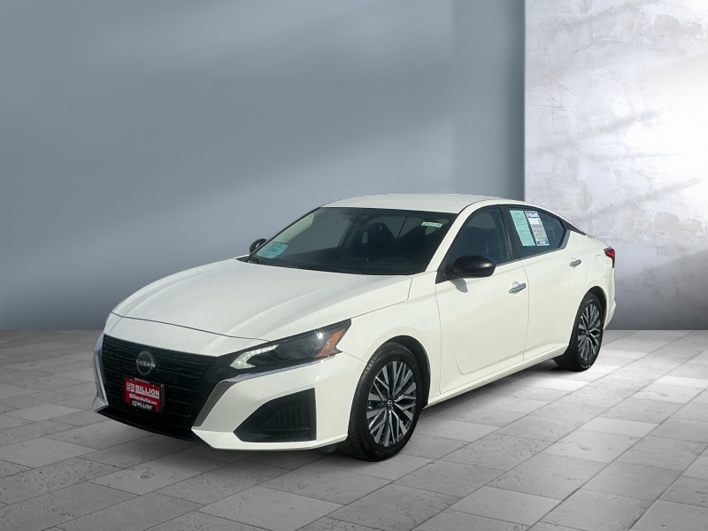 Used 2025 Nissan Altima SV Cars