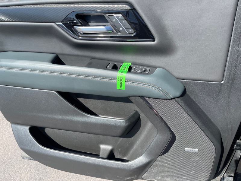 2025 GMC Yukon XL