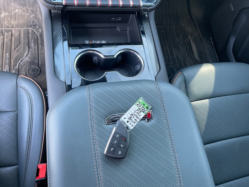 2025 GMC Yukon XL