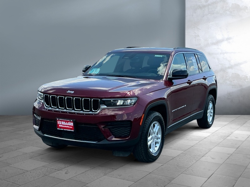 Used 2024 Jeep Grand Cherokee Laredo SUVs
