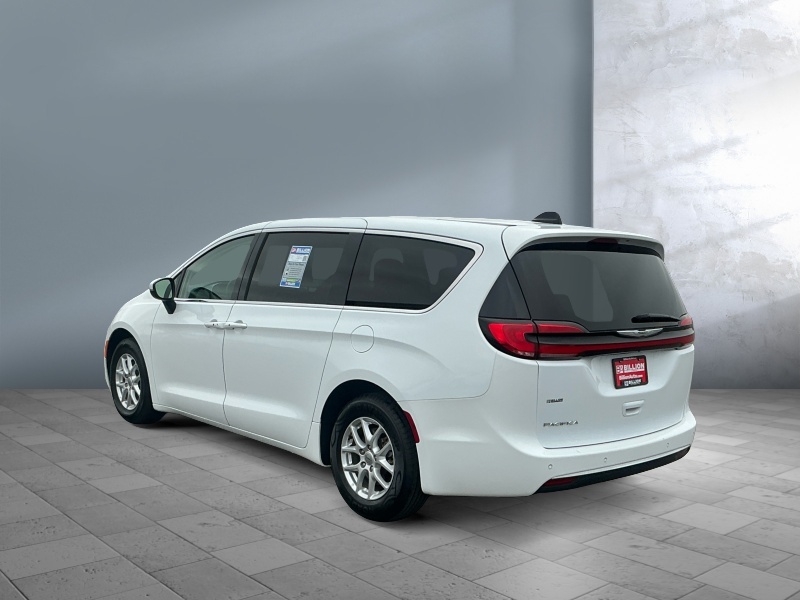 2023 Chrysler Pacifica