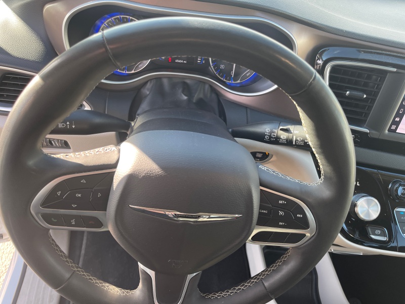 2023 Chrysler Voyager