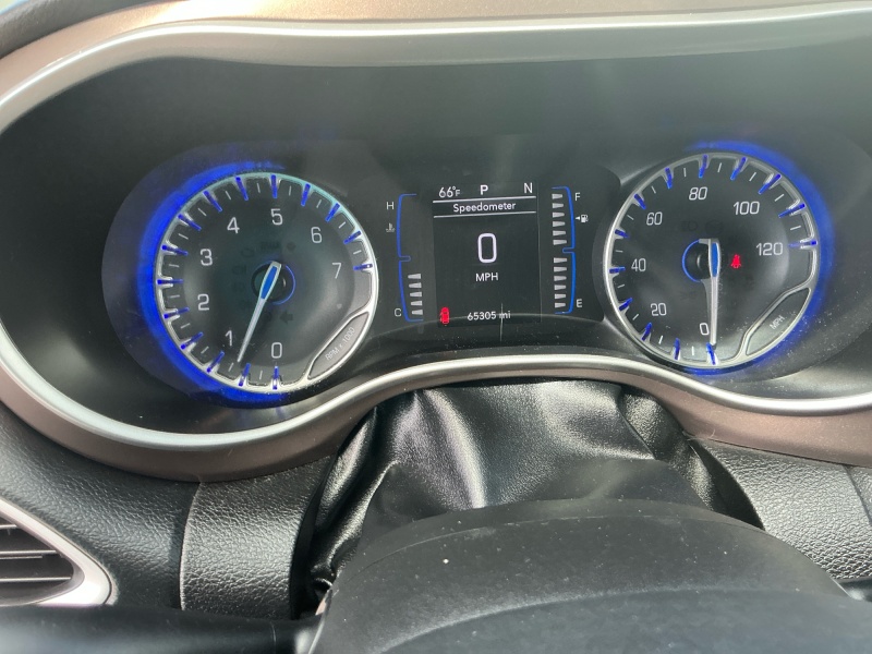 2023 Chrysler Voyager