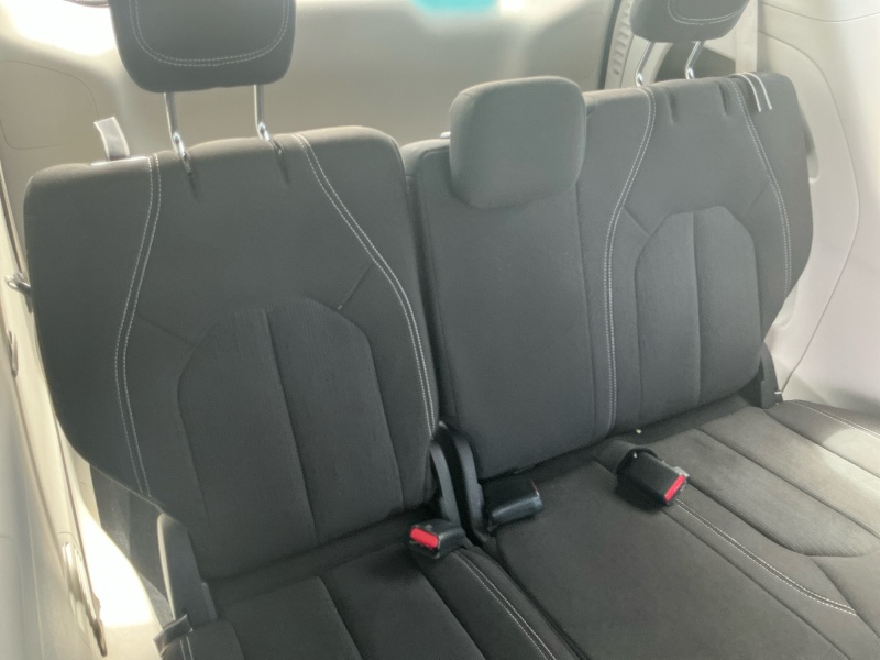 2023 Chrysler Voyager