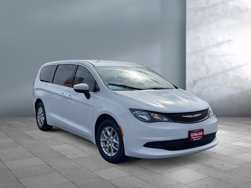 2023 Chrysler Voyager