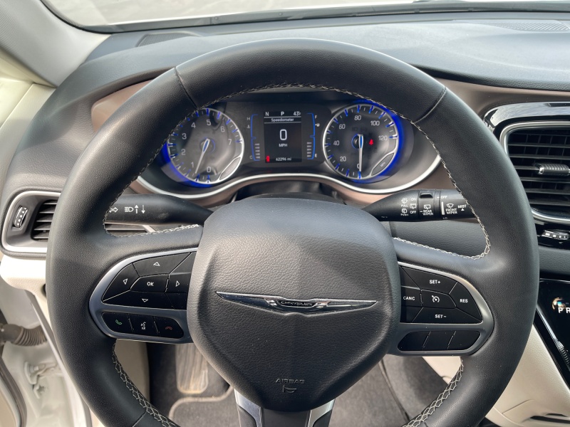 2023 Chrysler Voyager