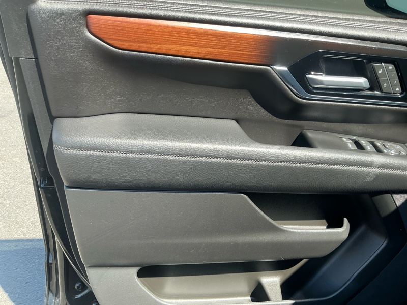 2025 GMC Yukon XL