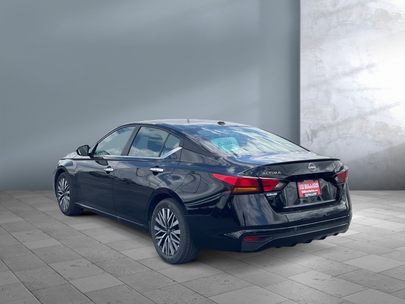 2025 Nissan Altima