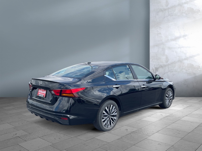 2025 Nissan Altima