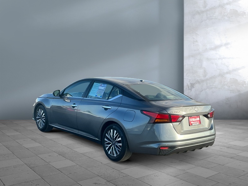 2025 Nissan Altima