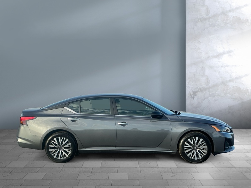2025 Nissan Altima