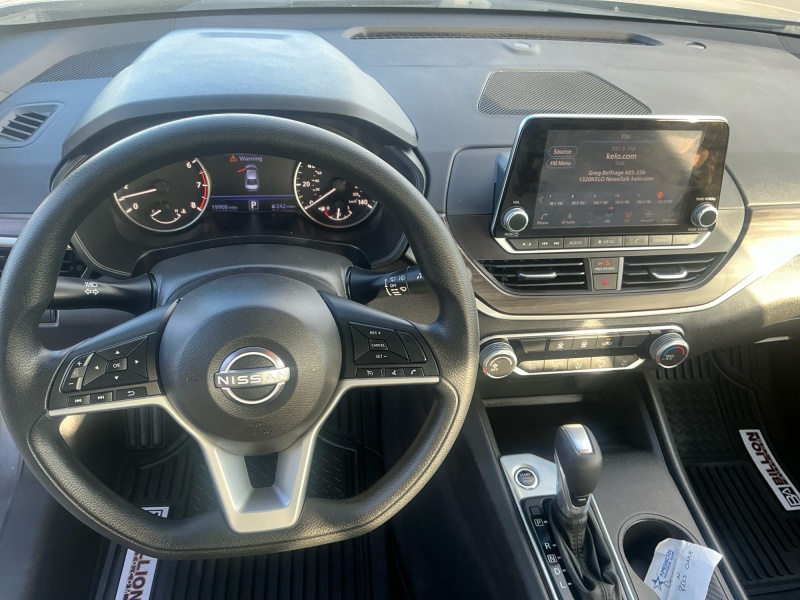2025 Nissan Altima
