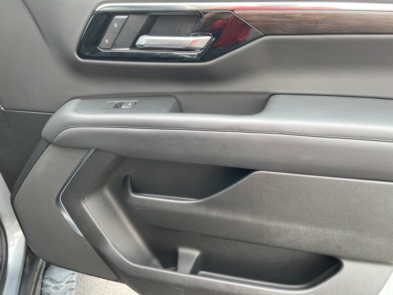 2025 Chevrolet Suburban
