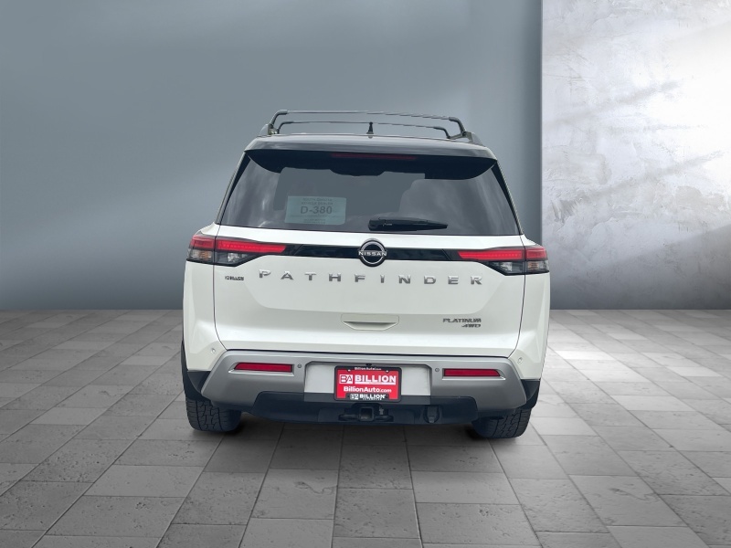 2022 Nissan Pathfinder