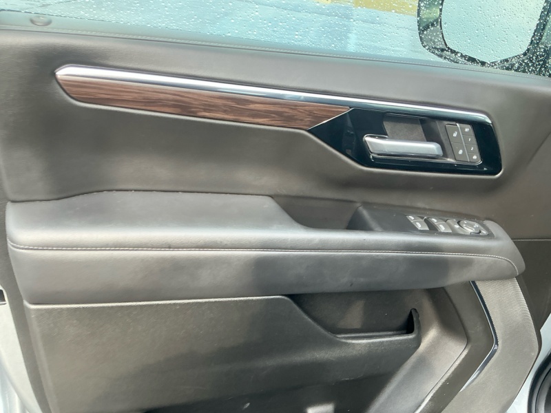 2025 Chevrolet Suburban
