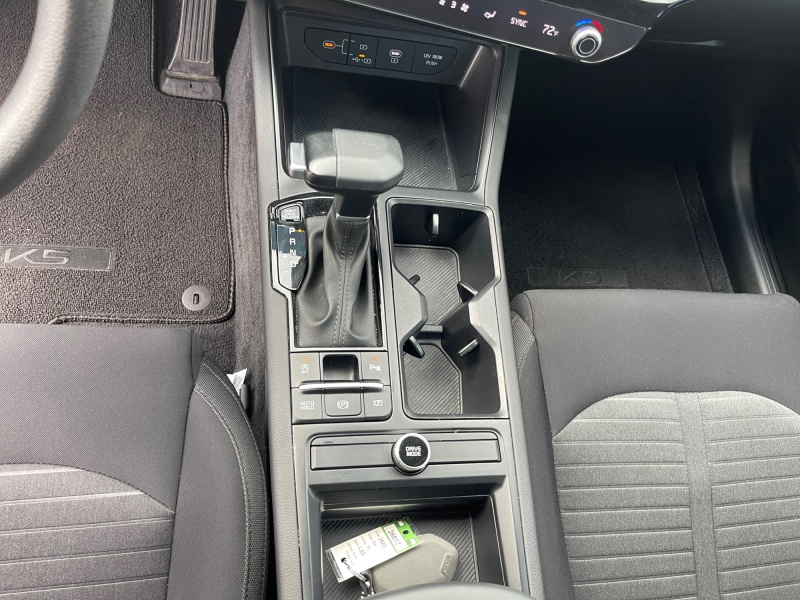 2025 Kia K5