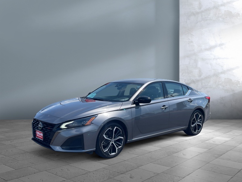 Used 2024 Nissan Altima 2.5 SR Cars