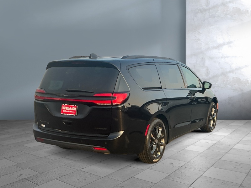 2025 Chrysler Pacifica