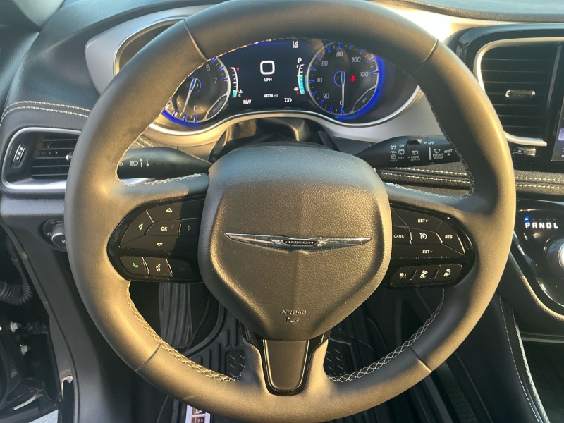 2025 Chrysler Pacifica