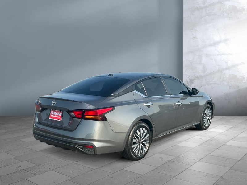 2025 Nissan Altima