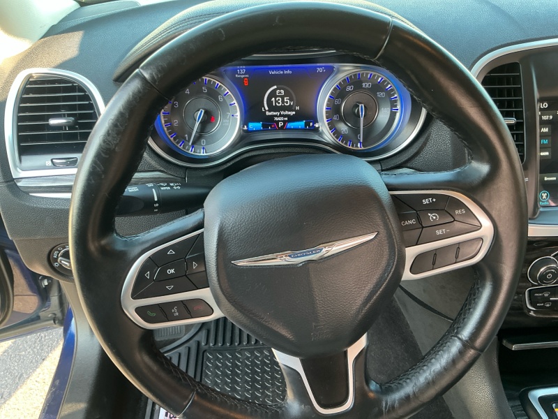 2017 Chrysler 300