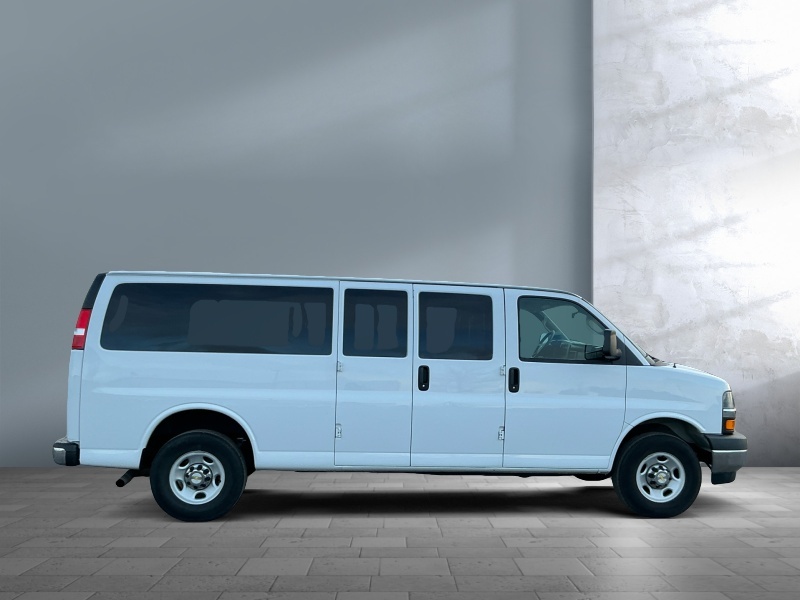 2024 Chevrolet Express Passenger