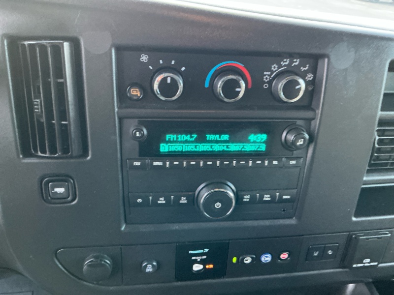 2024 Chevrolet Express Passenger