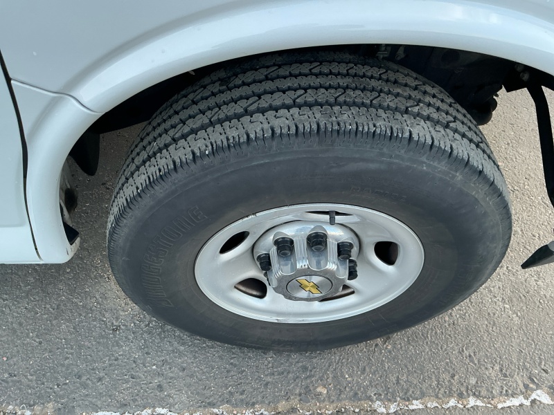 2024 Chevrolet Express Passenger