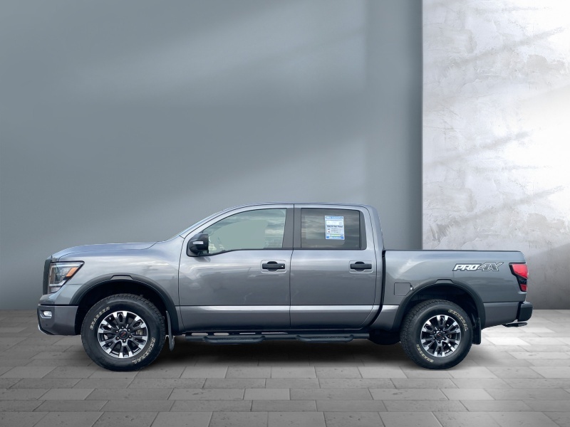 2022 Nissan Titan