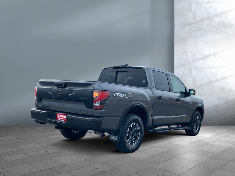 2022 Nissan Titan