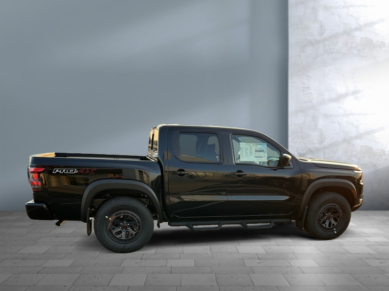 2025 Nissan Frontier