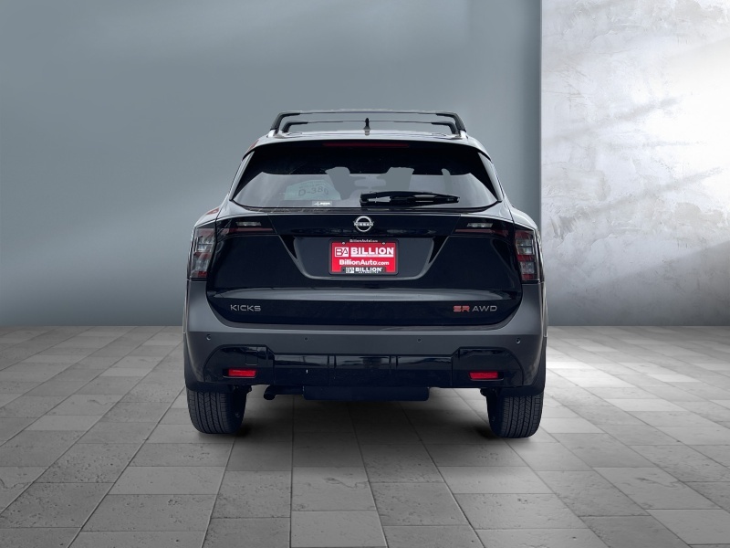 2025 Nissan Kicks