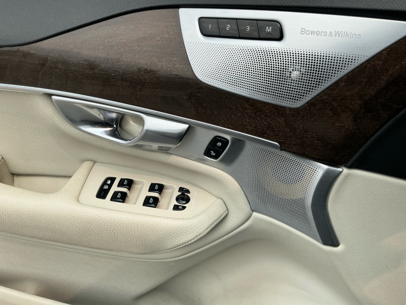 2017 Volvo XC90