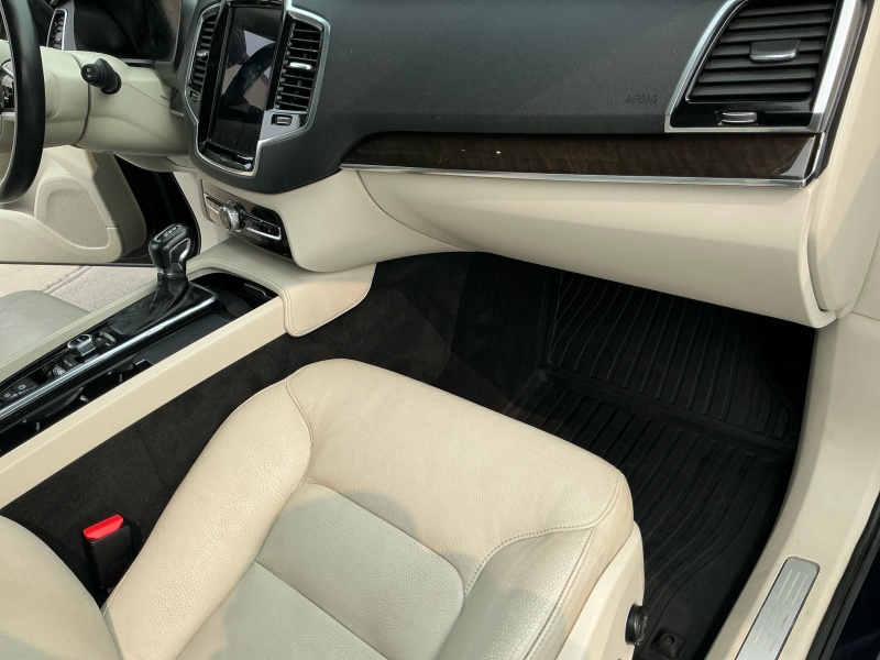 2017 Volvo XC90