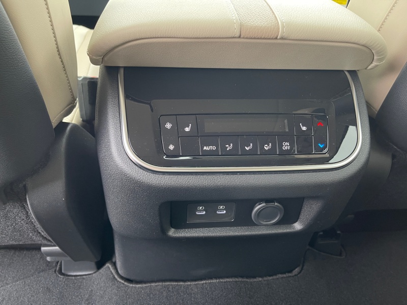 2025 Nissan Armada