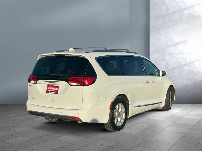 2017 Chrysler Pacifica