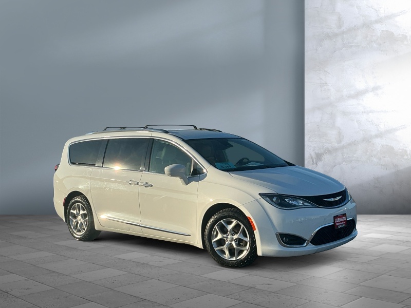 Used 2017 Chrysler Pacifica Touring-L Plus Van