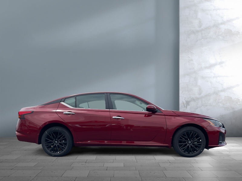 2025 Nissan Altima