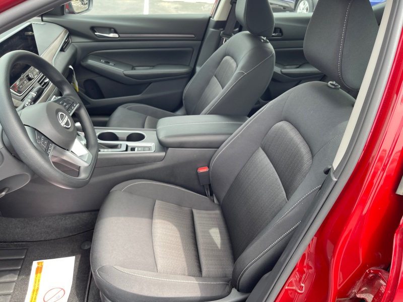 2025 Nissan Altima