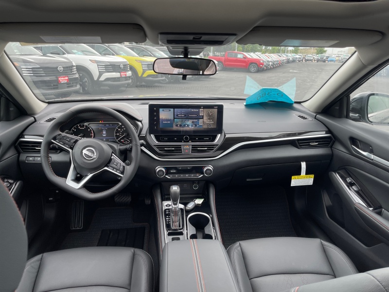 2025 Nissan Altima