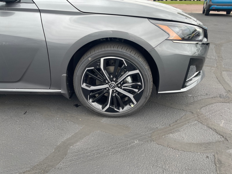 2025 Nissan Altima