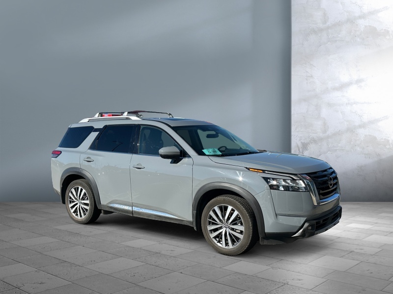 Used 2022 Nissan Pathfinder Platinum SUVs