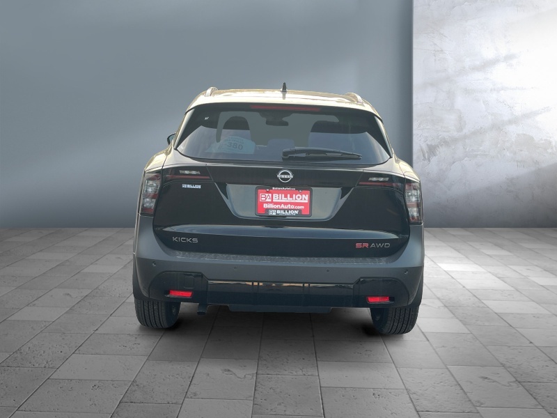 2025 Nissan Kicks