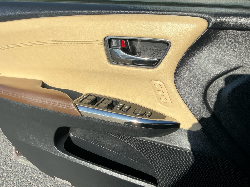 2013 Toyota Avalon Hybrid