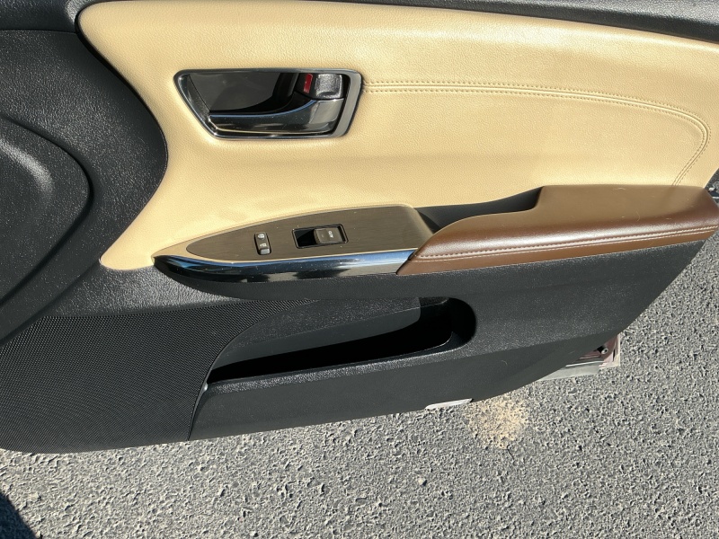 2013 Toyota Avalon Hybrid