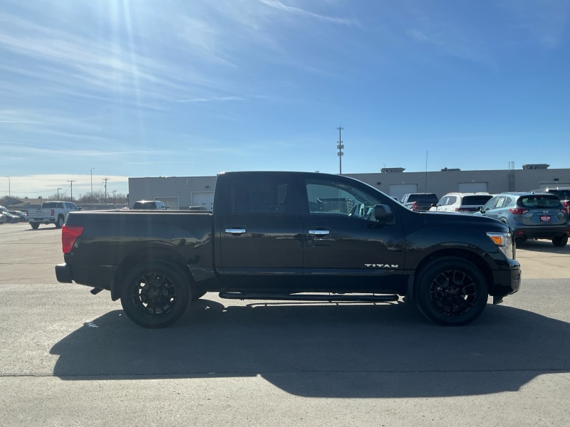 2021 Nissan Titan