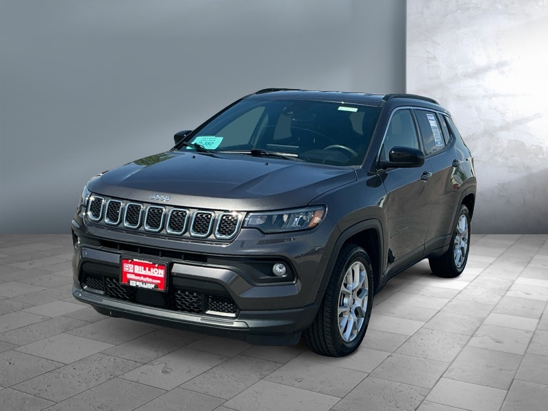 Used 2024 Jeep Compass Latitude Lux Crossovers