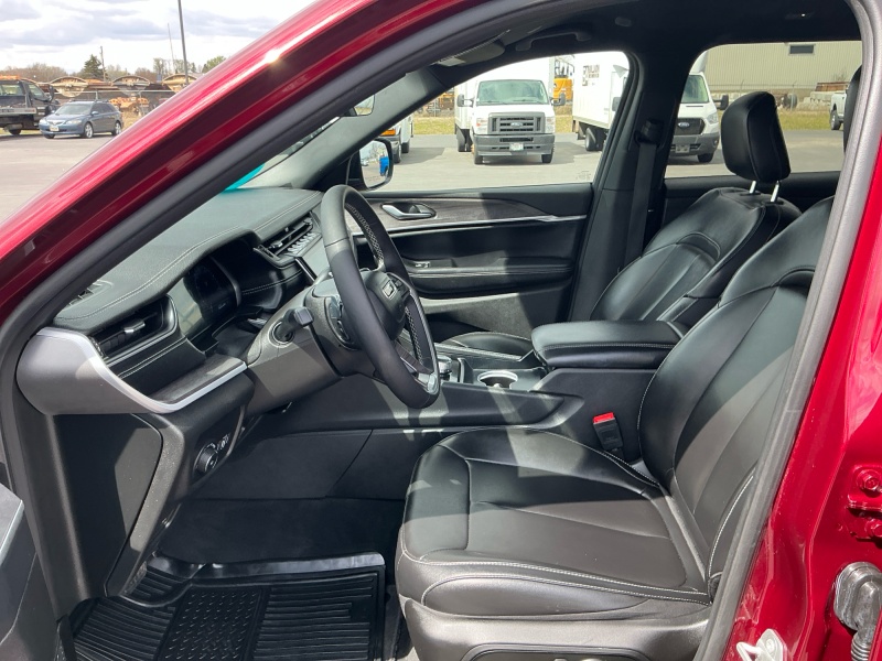 2025 Jeep Grand Cherokee L